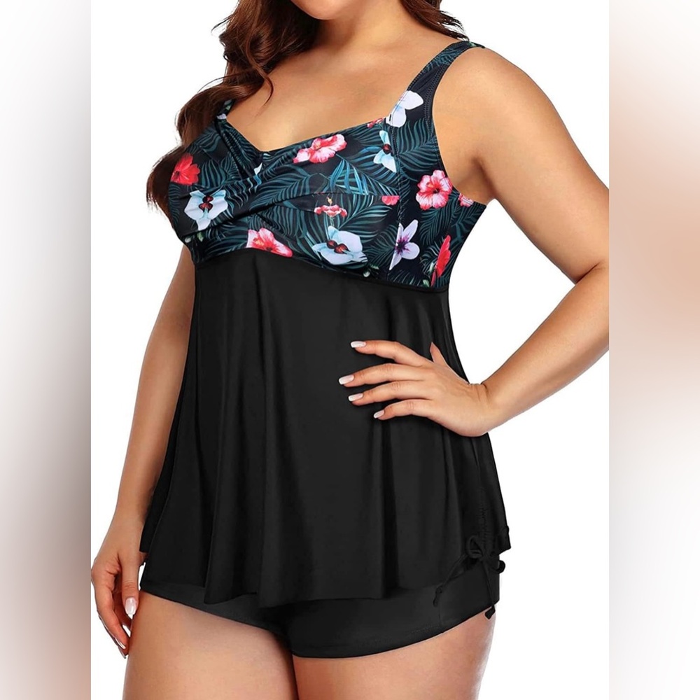 Women's Two-Piece Tankini with Boyshorts Swimsuit - Plus Size: 16W New